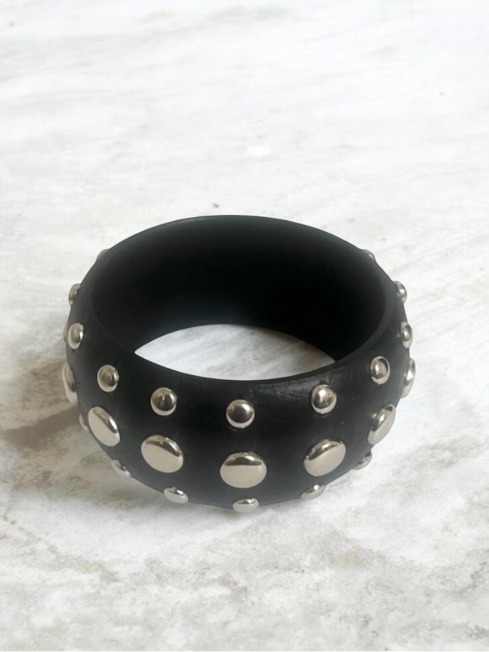 RESTOCKING SOON🔥🔥🆕Black and Silver Studded Bracelet
